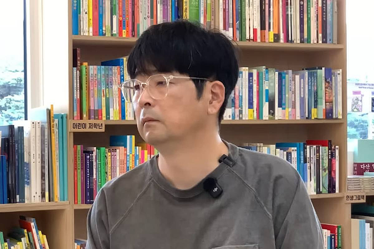 출처 : 유튜브 채널 '평산책방'