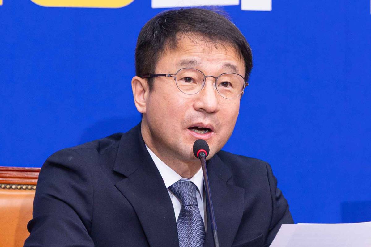 출처 : 더불어민주당 홈페이지
